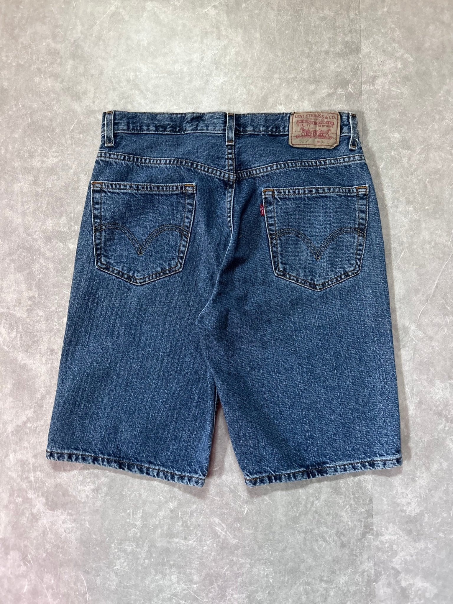 2000s Vintage Levi's 505 Dark Wash Jorts 32 - 32 | Martin City Vintage