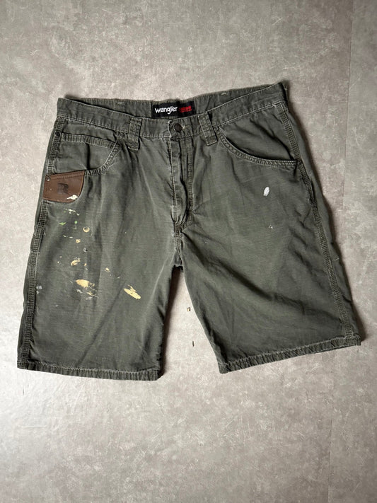 2000's Vintage Riggs Wrangler Distressed Green Shorts - 34W - 34 | Martin City Vintage