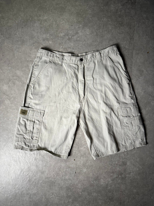 2000's Vintage Wrangler Cream Cargo Shorts - 36W - 36 | Martin City Vintage