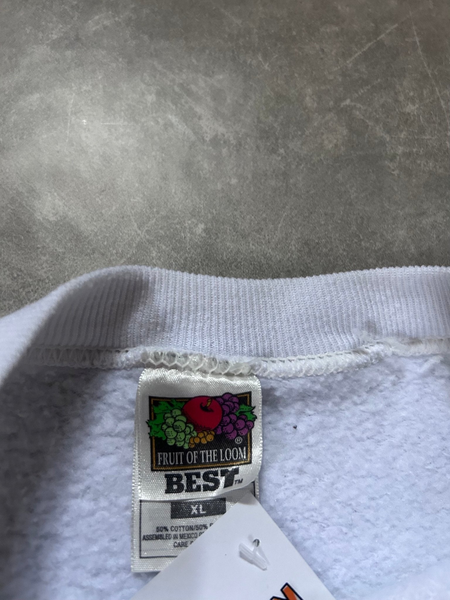 2000s Vintage Comic Relief White Crewneck Size XL - XL | Martin City Vintage