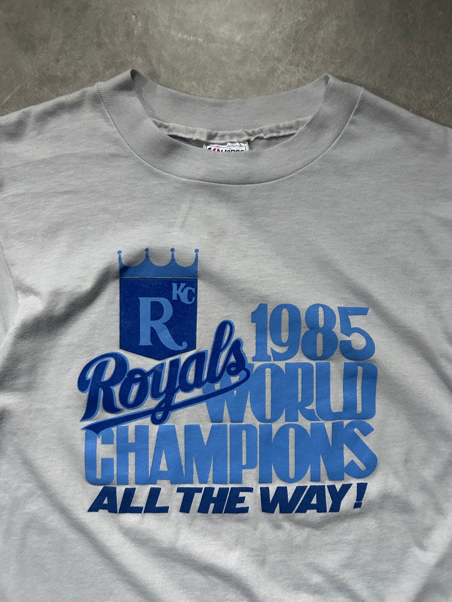1985 Vintage Kansas City Royals World Series Champs Light Gray T Shirt - L - L | Martin City Vintage