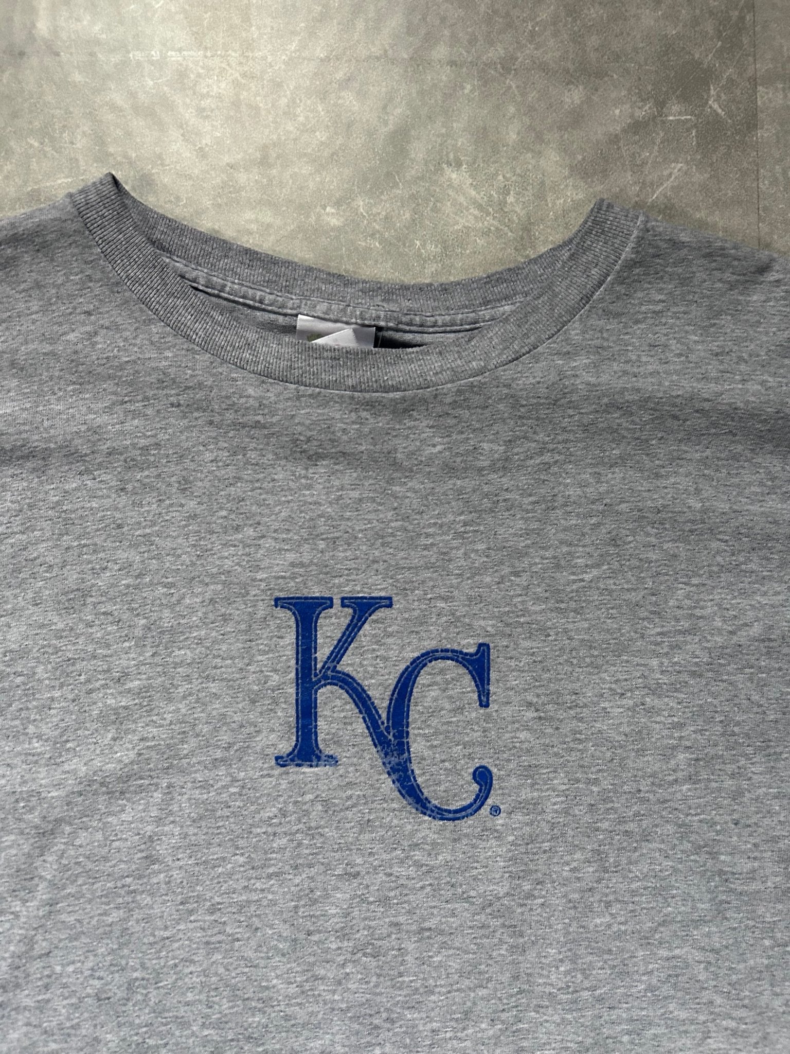 2000s Vintage Kansas City Royals Center Logo Grey T Shirt - XL - XL | Martin City Vintage