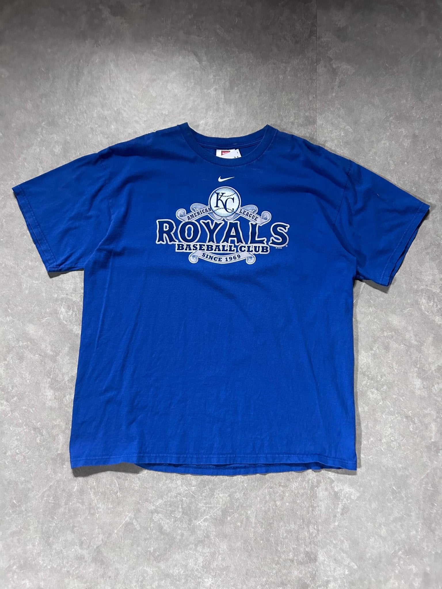 2000s Vintage Kansas City Royals Nike Center Swoosh Blue T Shirt - XL - XL | Martin City Vintage