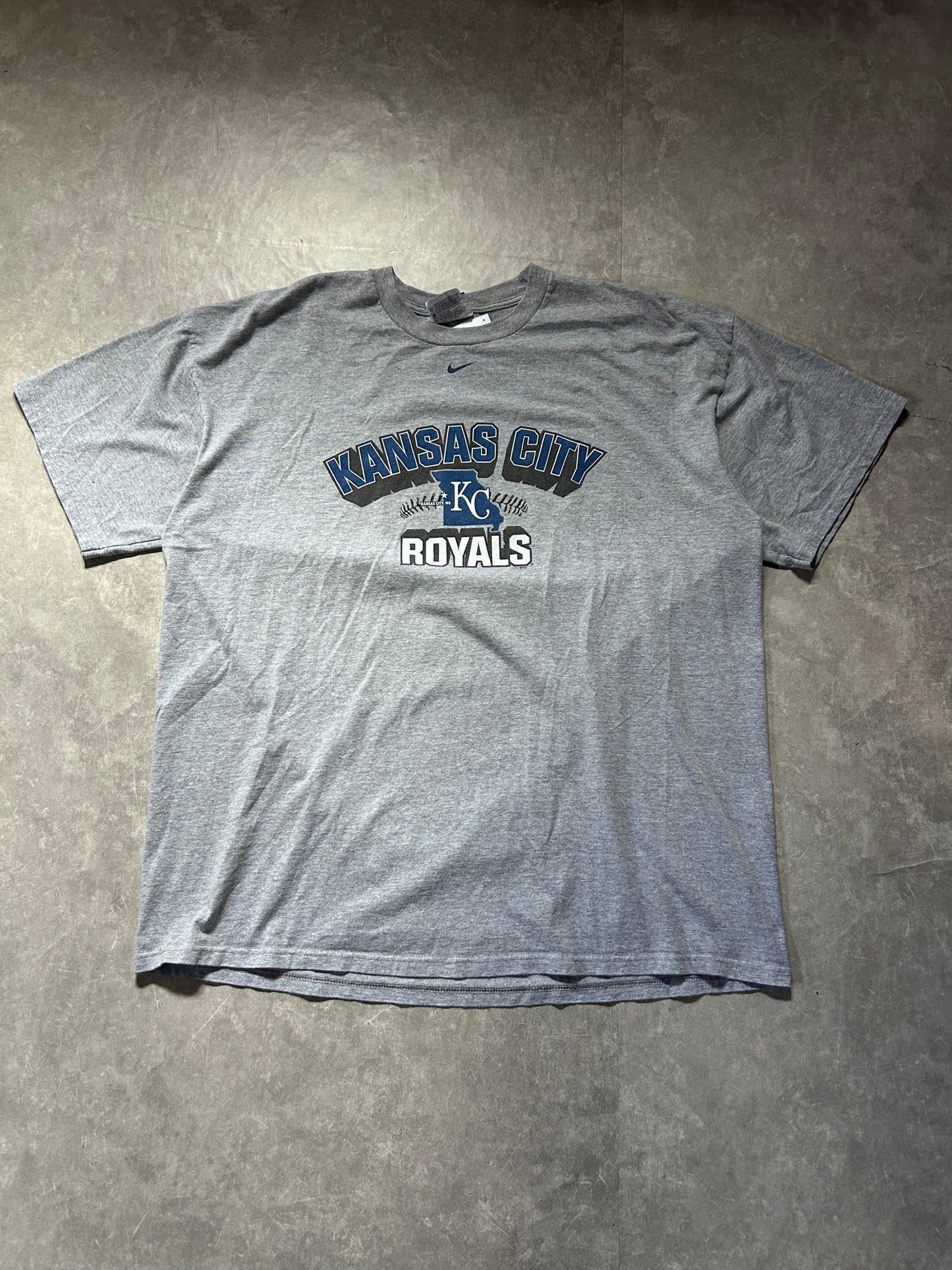 2000s Vintage Kansas City Royals Nike Center Swoosh Gray T Shirt - XXL - XXL | Martin City Vintage