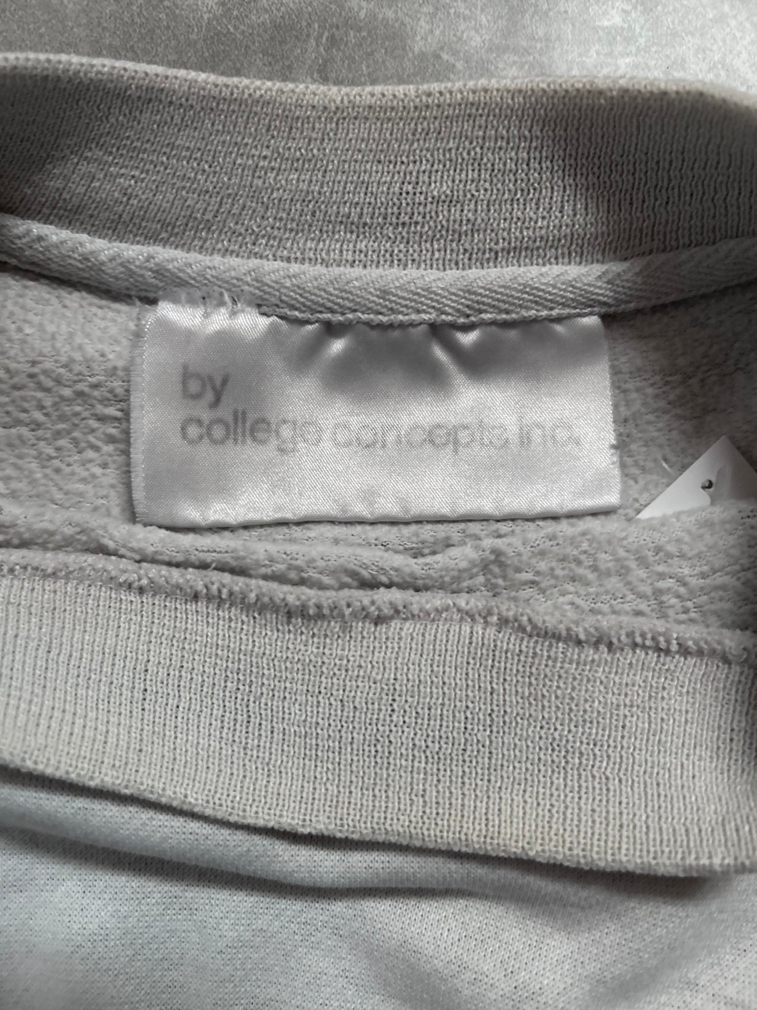 90s Vintage Kansas City Royals Striped White Crewneck - XL - XL | Martin City Vintage