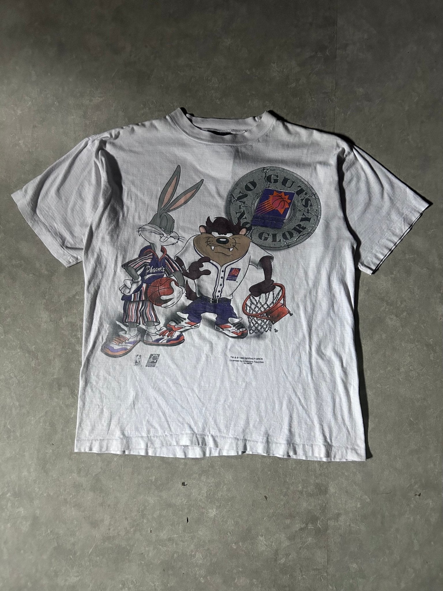 90's Vintage Phoenix Suns Looney Tunes White T-Shirt - L - L | Martin City Vintage