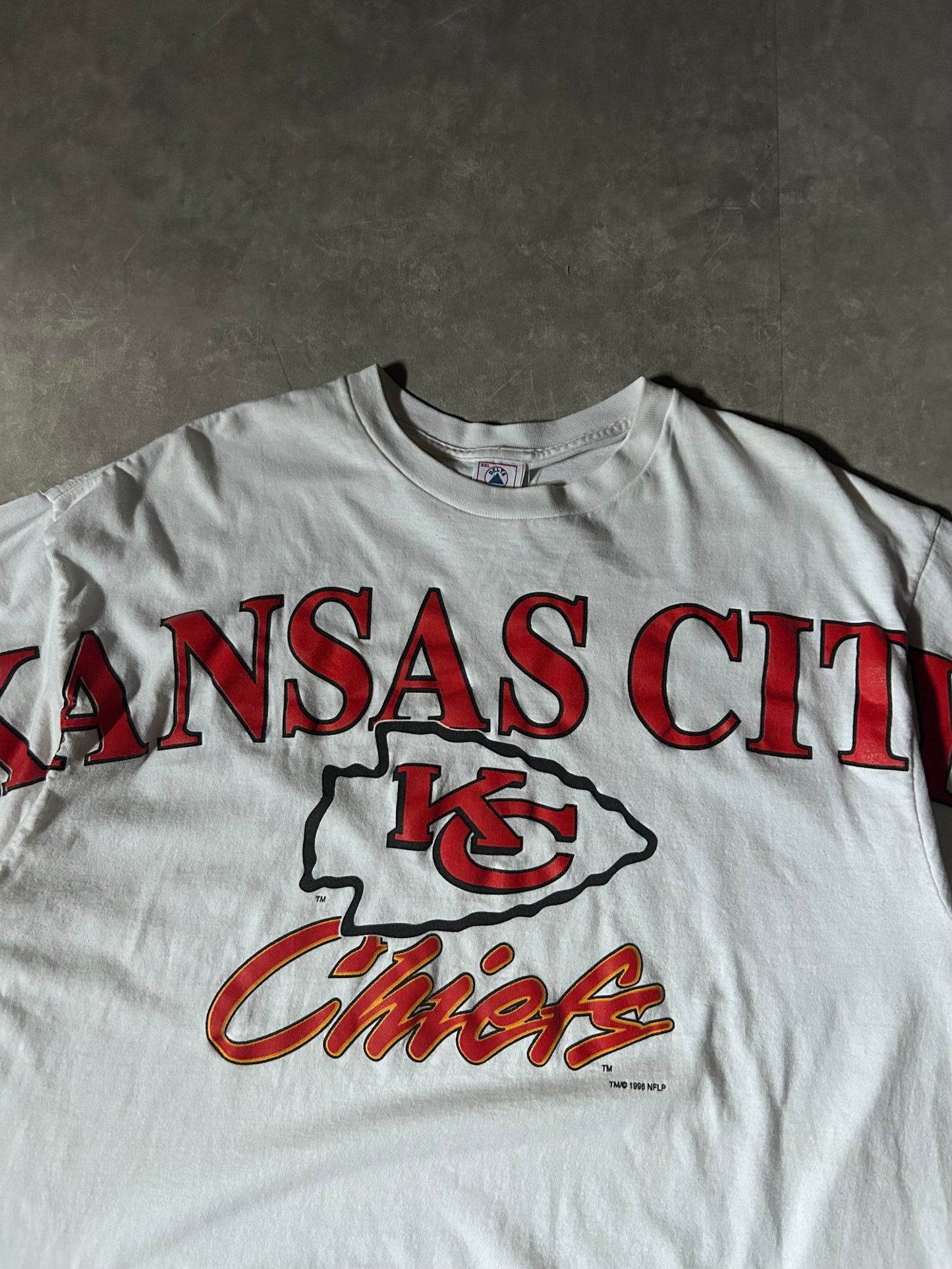 90's Vintage Kansas City Chiefs Spell Out White T-Shirt - XXL - XXL | Martin City Vintage