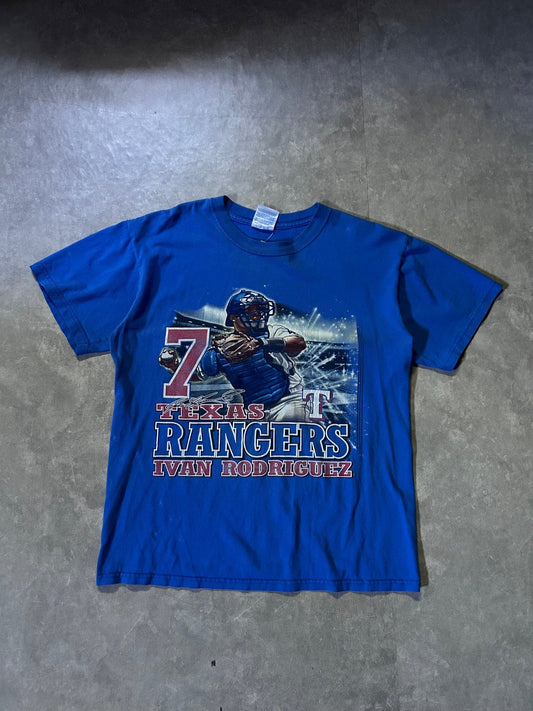 90's Vintage Iván Rodríguez Texas Rangers Big Print Blue T-Shirt - M - M | Martin City Vintage