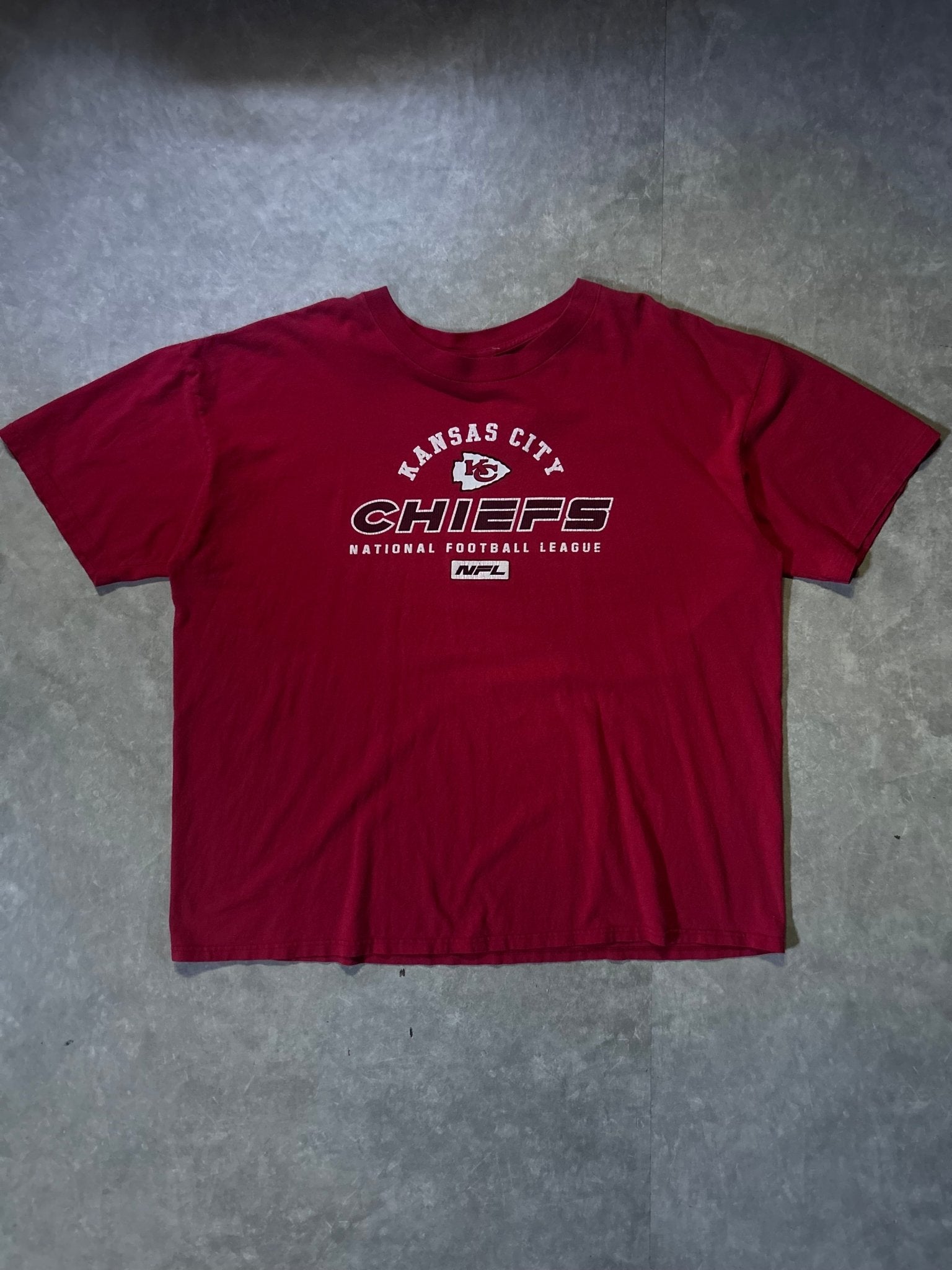 2000's Vintage Kansas City Chiefs NFL Red T-Shirt - XL - M | Martin City Vintage