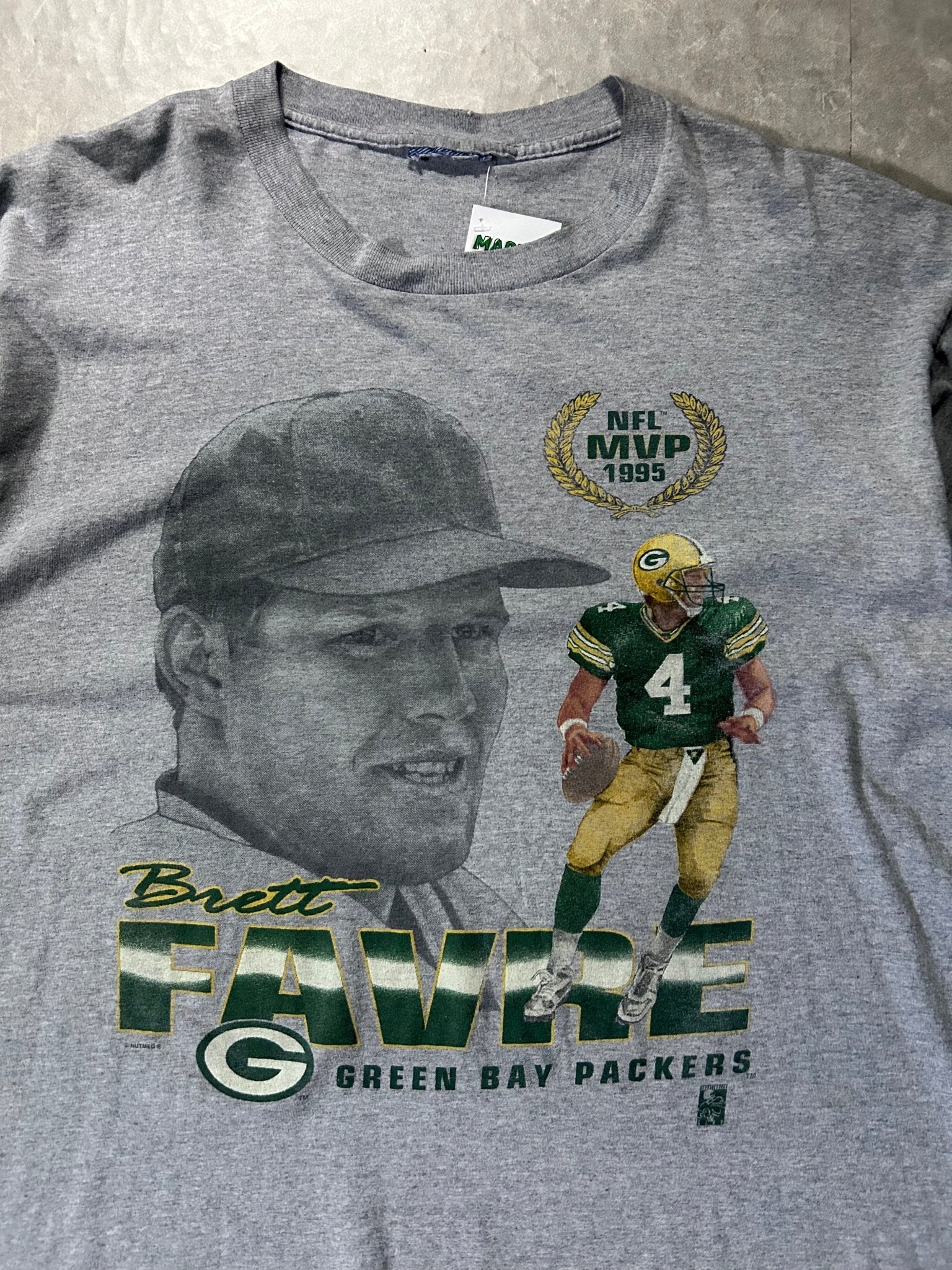 1995 Vintage Brett Favre Green Bay Packers Realism Grey T-Shirt - XL - XL | Martin City Vintage
