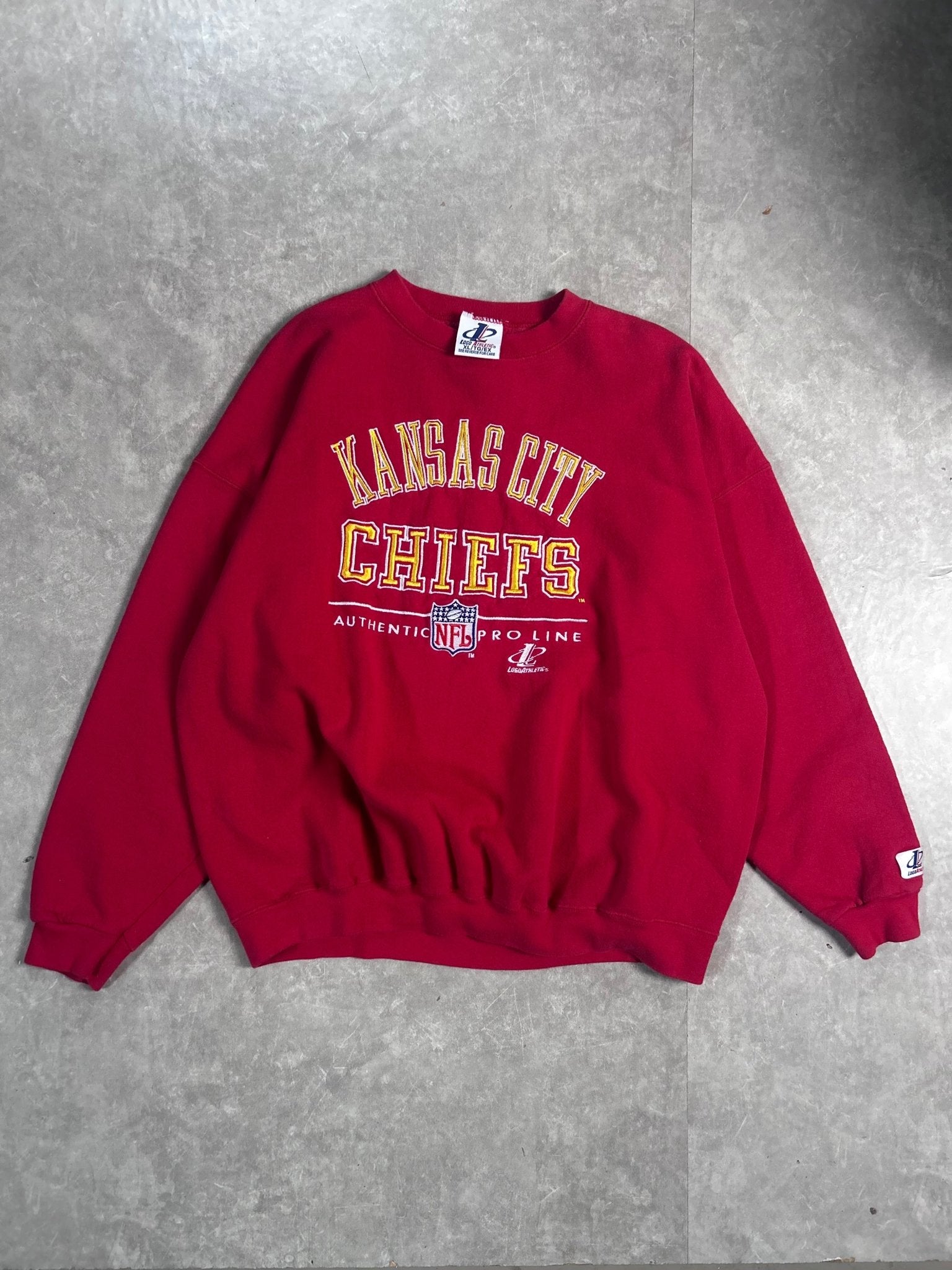 90's Vintage Kansas City Chiefs Pro Line Embroidered Red Crewneck - XL - XL | Martin City Vintage