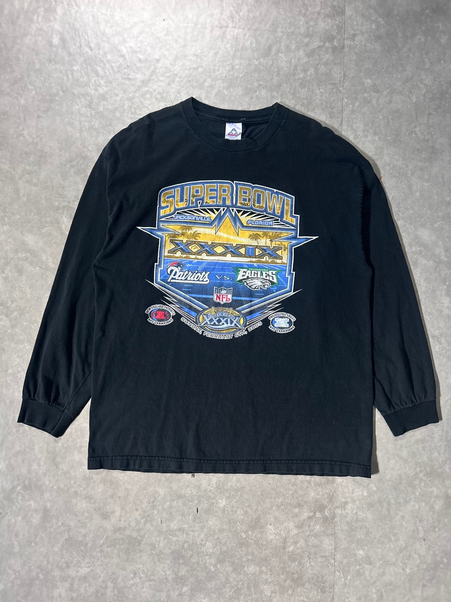2005 Vintage New England Patriots Philadelphia Eagles Super Bowl 39 Black Long Sleeve Shirt - XL - XL | Martin City Vintage