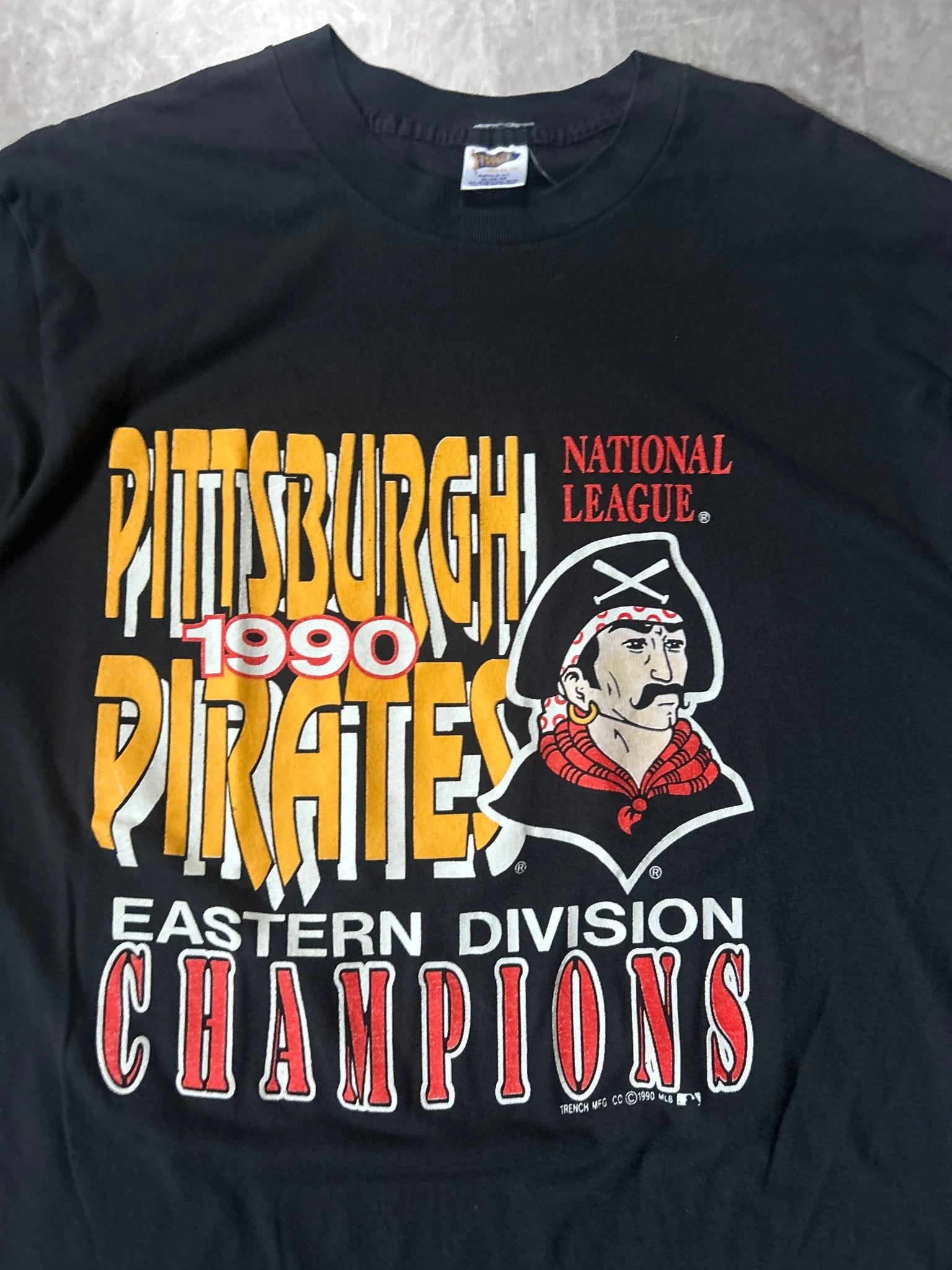 1990 Vintage Pittsburgh Pirates Division Champs Black T-Shirt - XL - XL | Martin City Vintage