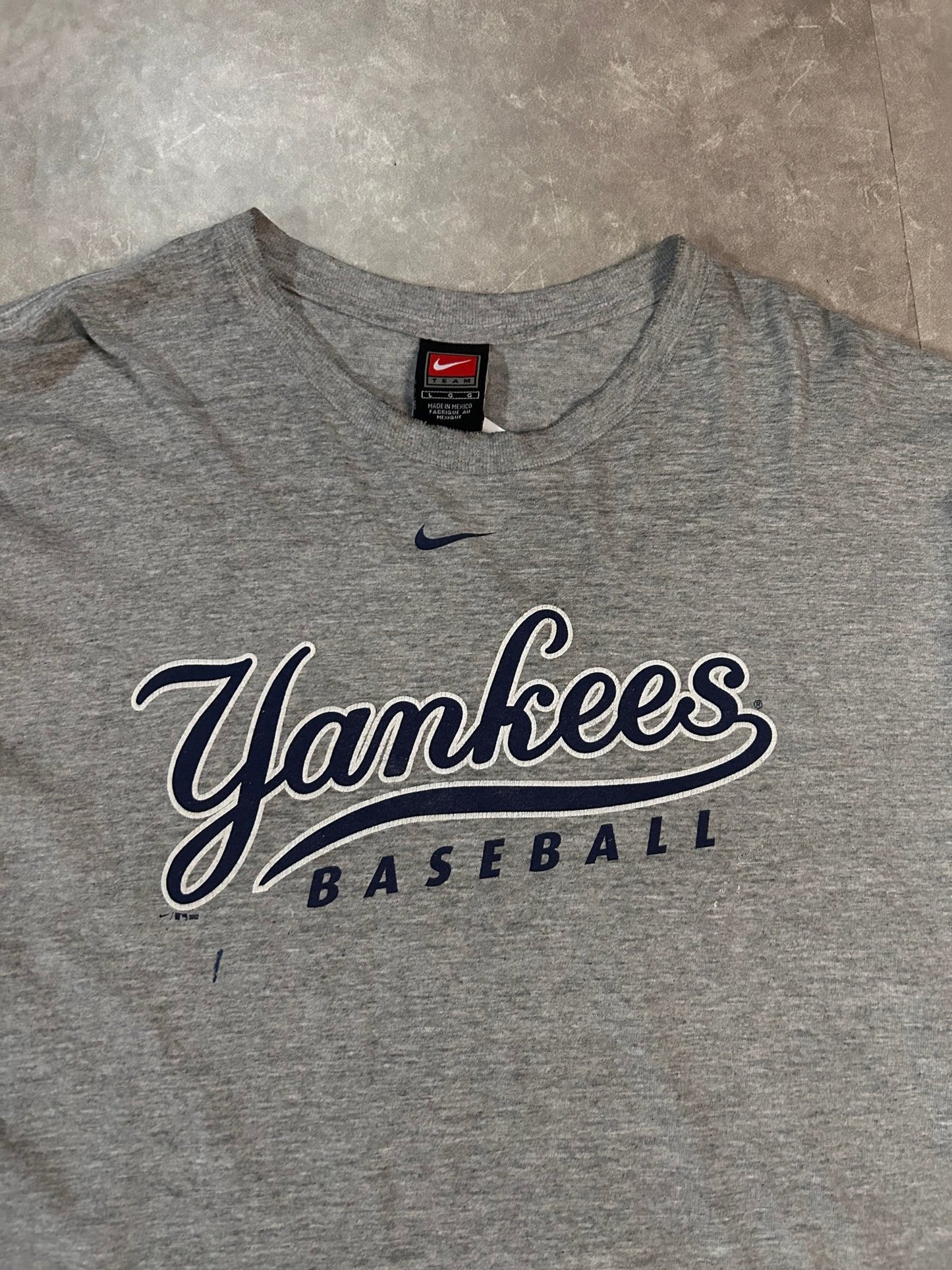2000's Vintage New York Yankees Nike Grey T-Shirt - L - L | Martin City Vintage