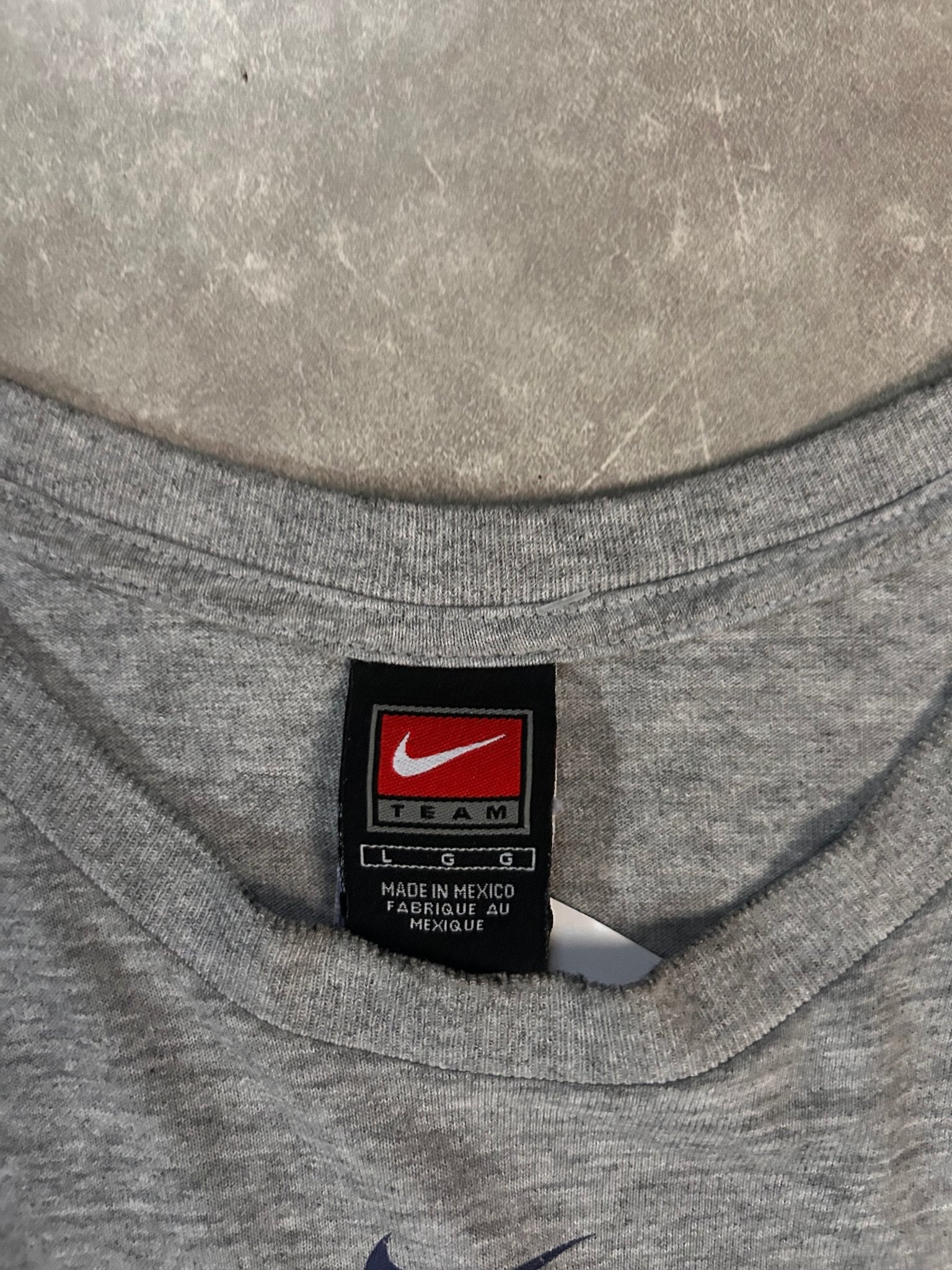 2000's Vintage New York Yankees Nike Grey T-Shirt - L - L | Martin City Vintage