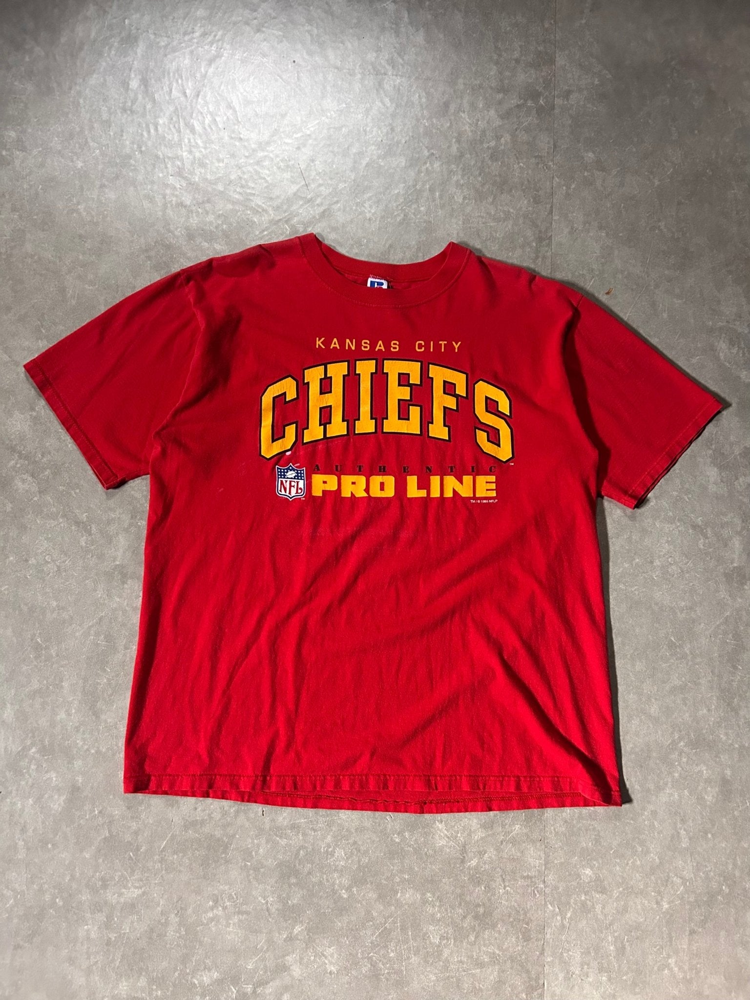 90's Vintage Kansas City Chiefs Pro Line Red T-Shirt - XL - XL | Martin City Vintage