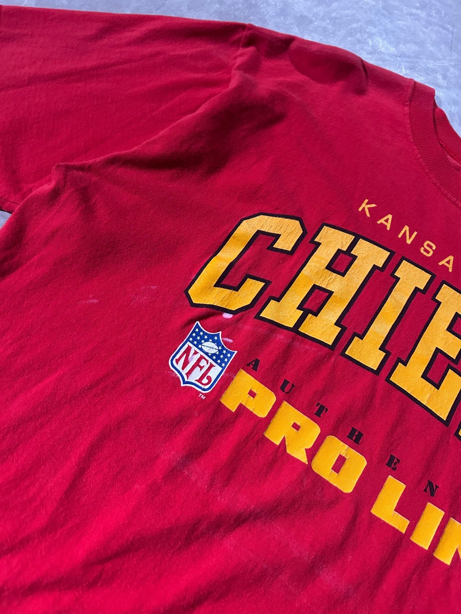 90's Vintage Kansas City Chiefs Pro Line Red T-Shirt - XL - XL | Martin City Vintage