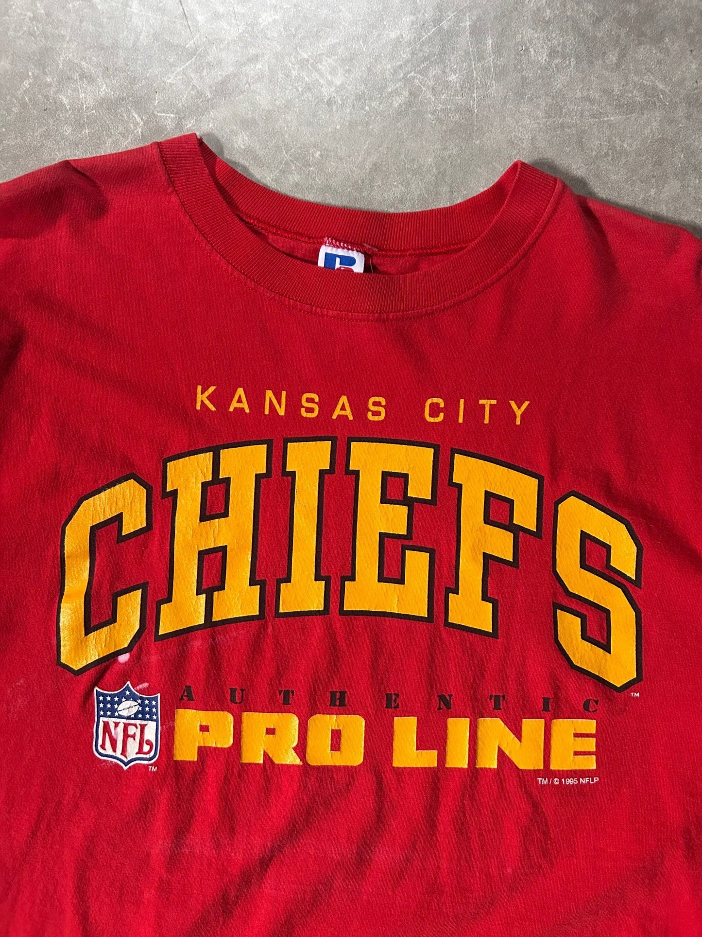 90's Vintage Kansas City Chiefs Pro Line Red T-Shirt - XL - XL | Martin City Vintage