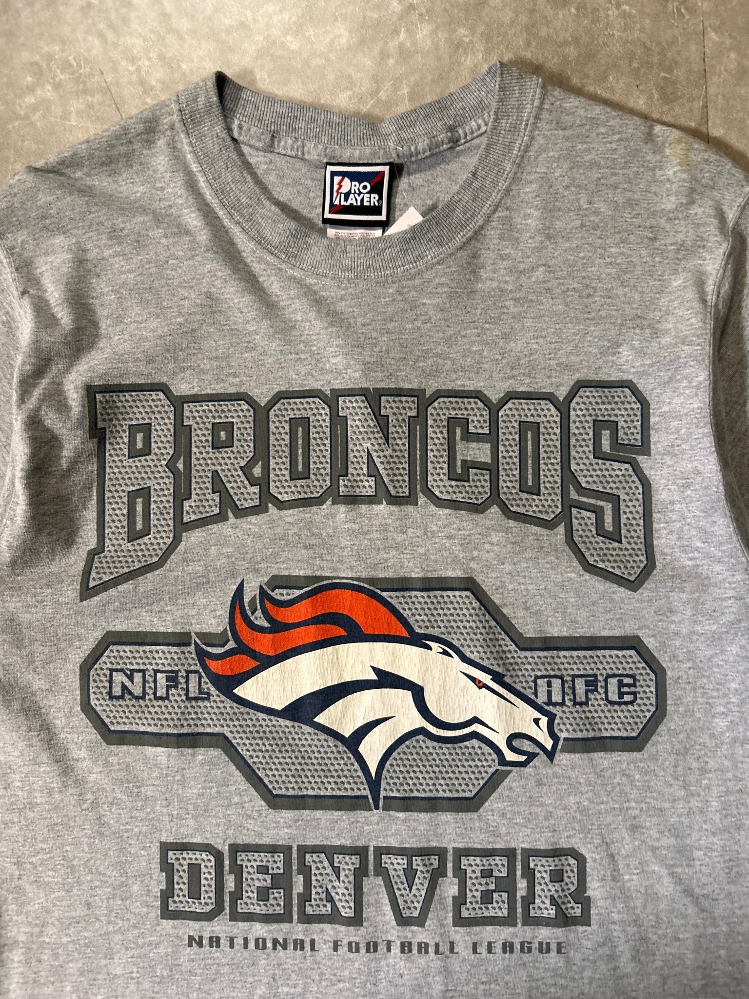 2000's Vintage Denver Broncos Pro Player Grey T-Shirt - M - M | Martin City Vintage