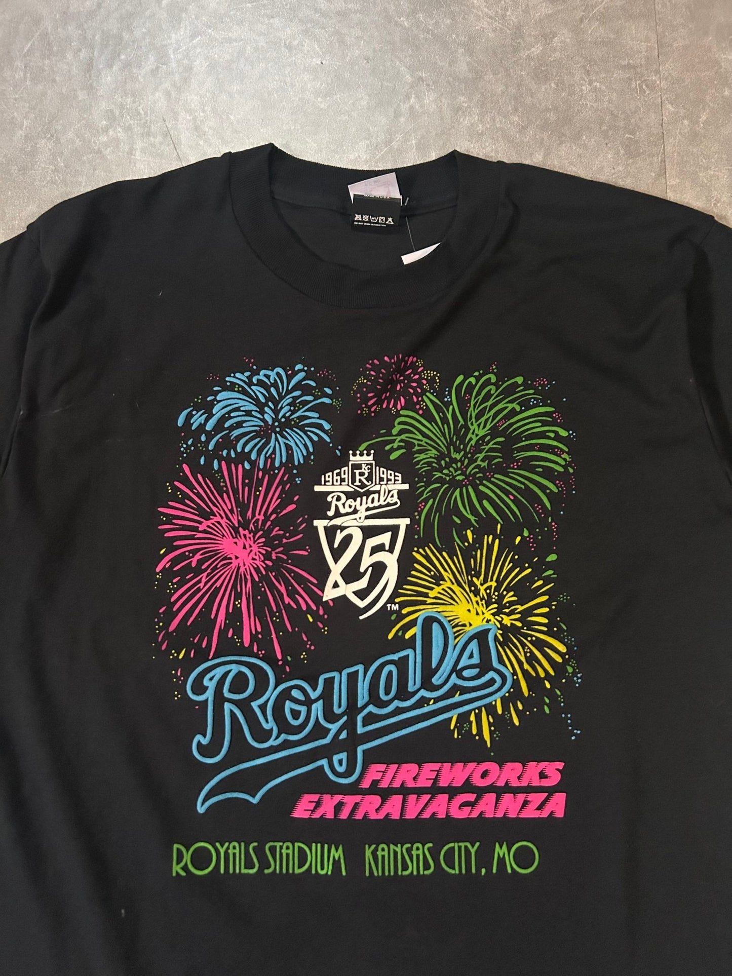 1993 Vintage Kansas City Royals Fireworks Black T-Shirt - L - L | Martin City Vintage