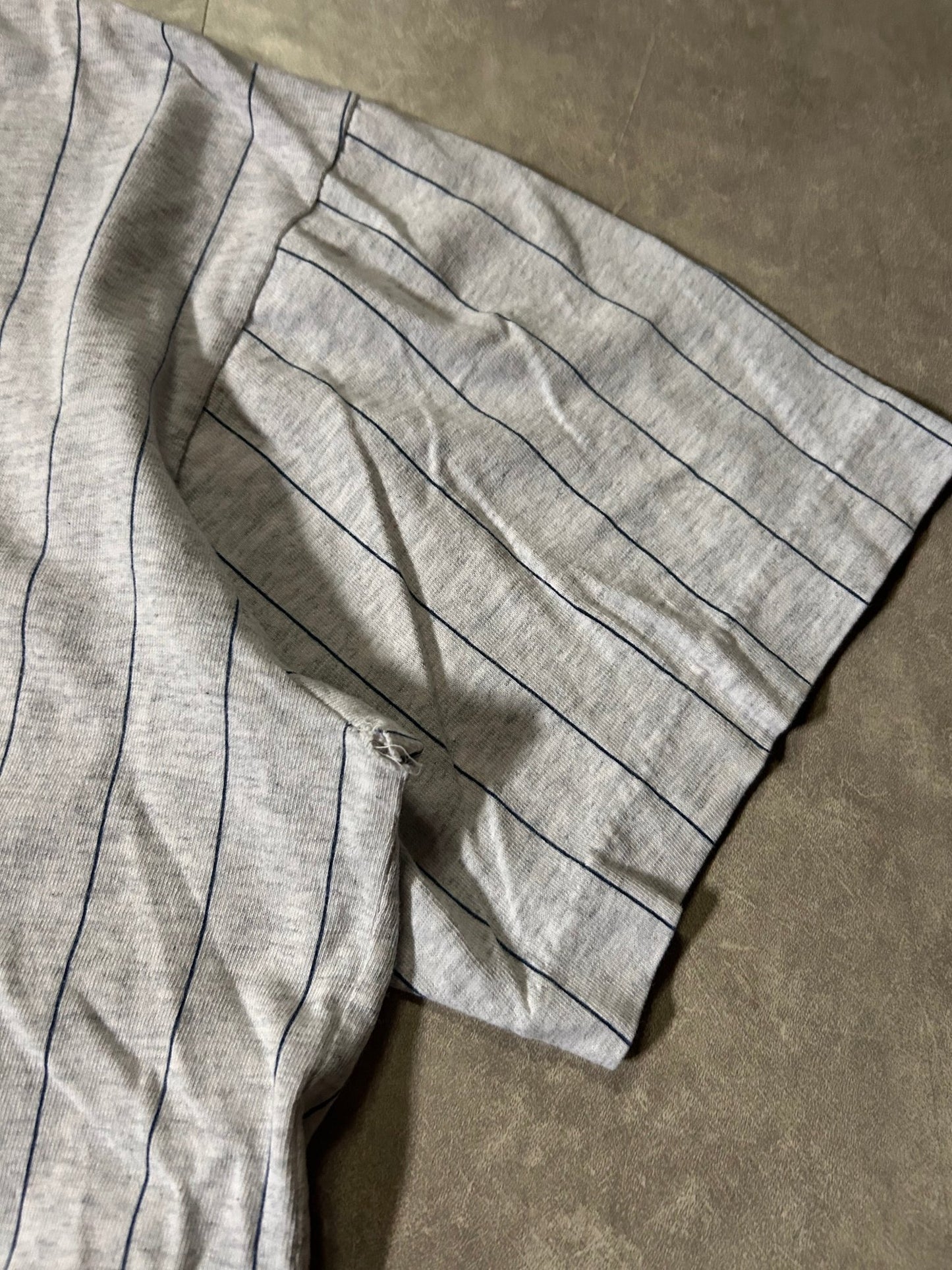 90's Vintage Milwaukee Brewers Pinstripe Heather Grey T-Shirt - M - M | Martin City Vintage