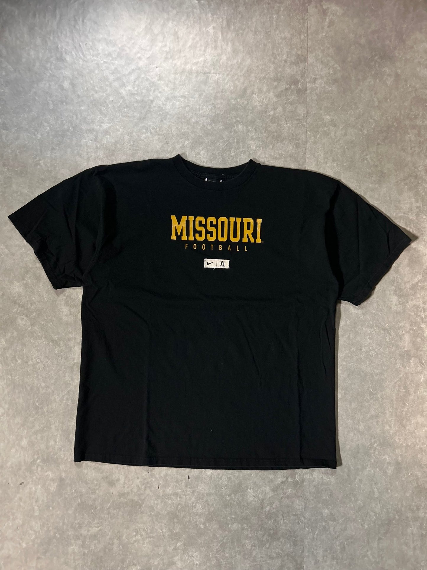 2000's Vintage Missouri Tigers Football Nike Black T-Shirt - XL - XL | Martin City Vintage