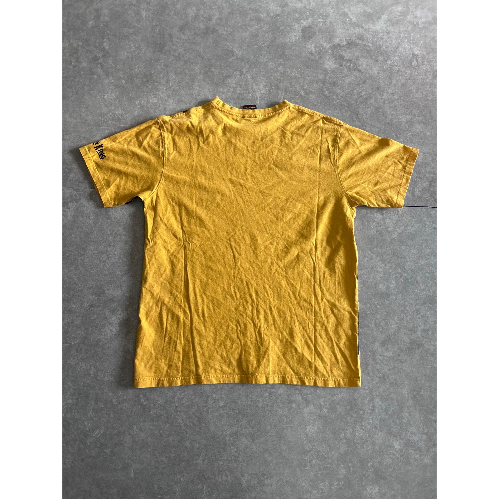 2000s Vintage Lion King Lion Face Big Print Yellow T Shirt Size L - | Martin City Vintage